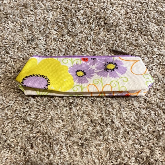 NWT - Picture 2 of 2